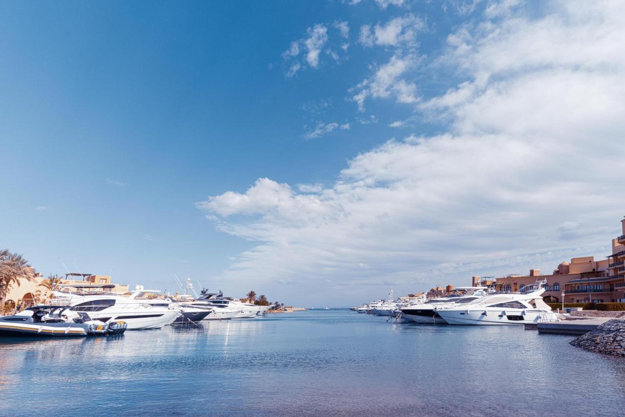 Turtle'S Inn Hotel Hurghada Bagian luar foto