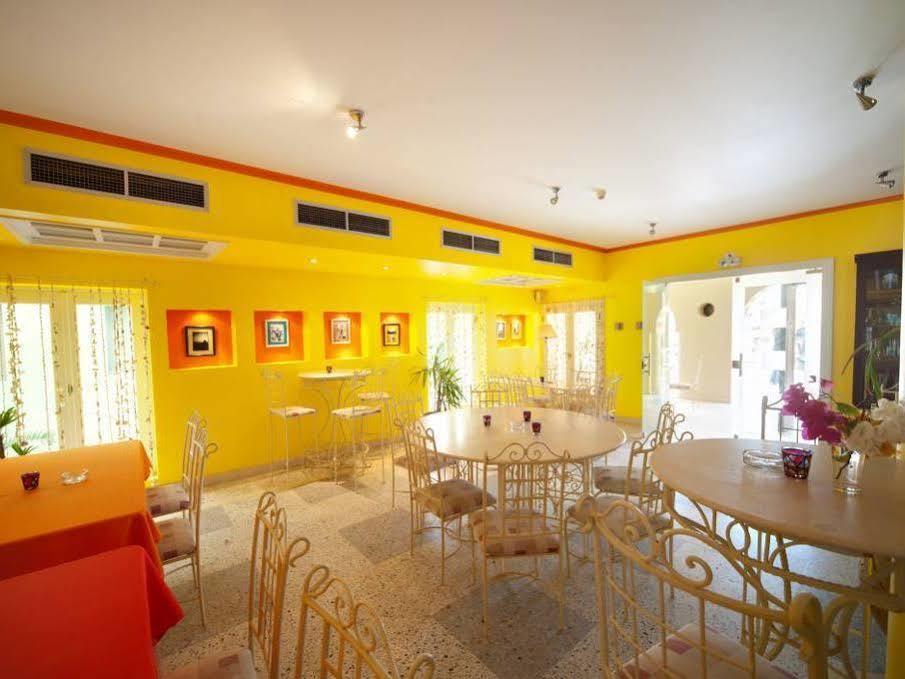 Turtle'S Inn Hotel Hurghada Bagian luar foto