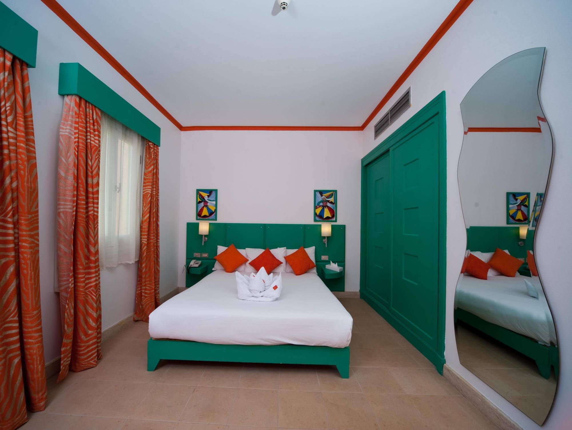 Turtle'S Inn Hotel Hurghada Bagian luar foto